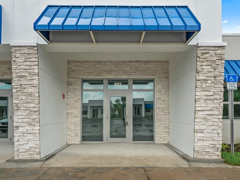 871-801 Highway 466, Lady Lake, FL à louer - Photo de l’immeuble – Image 3 sur 52