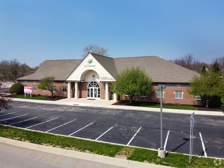 14828 Greyhound Ct, Carmel, IN à vendre - Photo principale – Image 1 sur 12