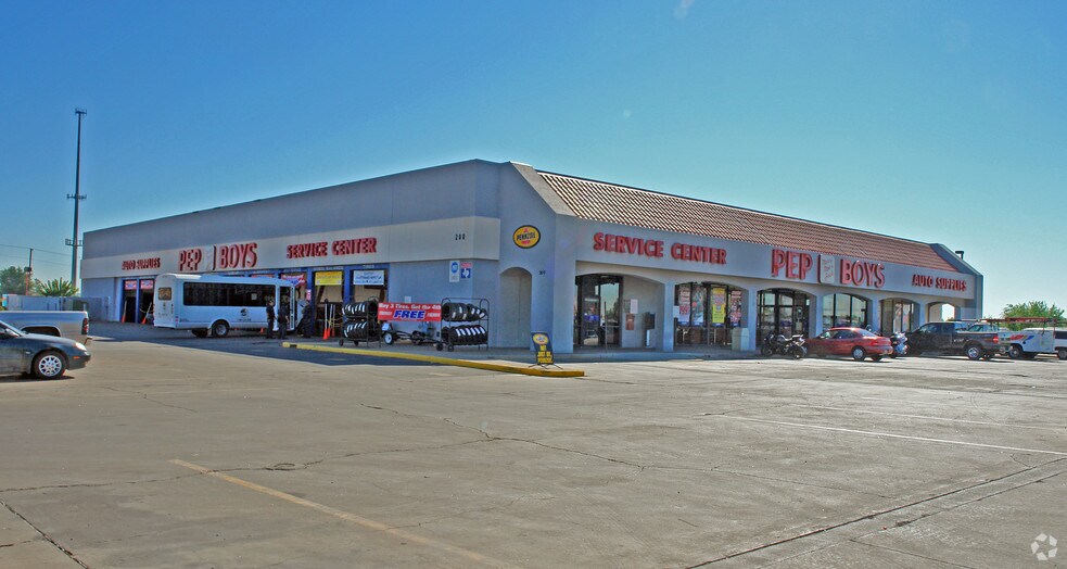 200 S Americas Ave, El Paso, TX à vendre - Photo de l’immeuble – Image 2 sur 12