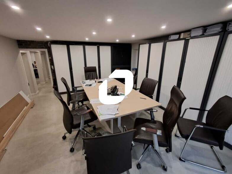 Bureau dans Colombes à louer - Photo de l’immeuble – Image 2 sur 8