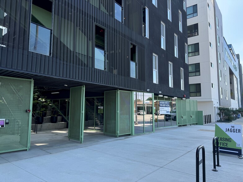 3630-3638 Overland Ave, Los Angeles, CA à louer - Photo de l’immeuble – Image 2 sur 3