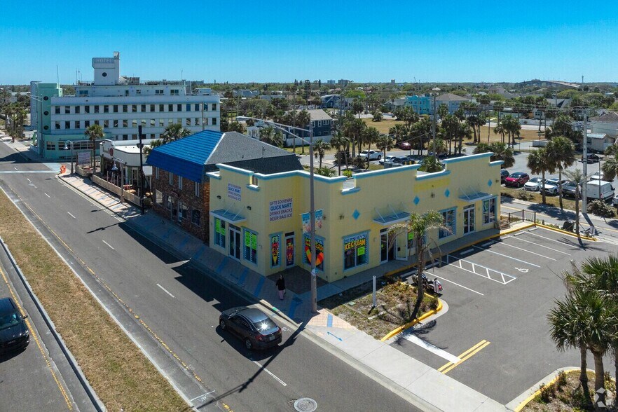 128 S Atlantic Ave, Daytona Beach, FL à vendre - Photo de l’immeuble – Image 2 sur 17