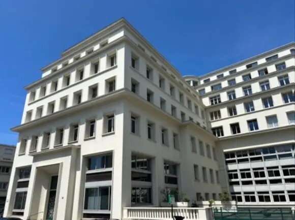 Bureau dans Le Havre à vendre - Photo de l’immeuble – Image 3 sur 4