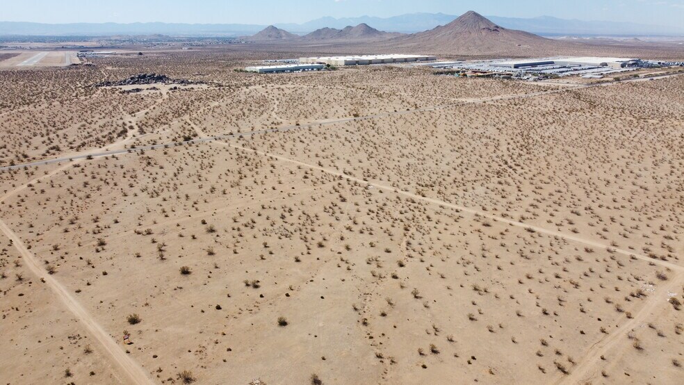 0 Pawnee, Apple Valley, CA à vendre - Photo de l’immeuble – Image 2 sur 4
