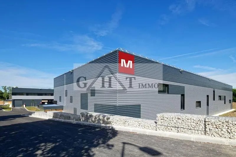 Bureau dans Aulnay-sous-Bois à louer - Photo de l’immeuble – Image 2 sur 4