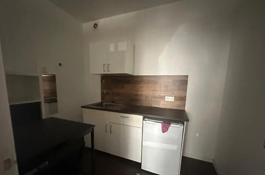 Local commercial dans Boulogne-Billancourt à louer - Photo de l’immeuble – Image 3 sur 5