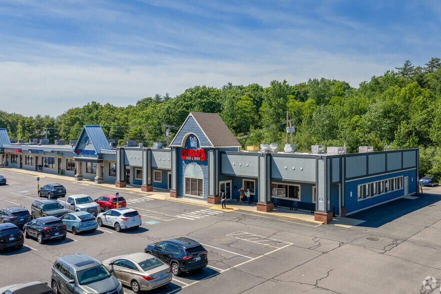 445 Putnam Pike, Smithfield, RI à louer - Photo de l’immeuble – Image 2 sur 4