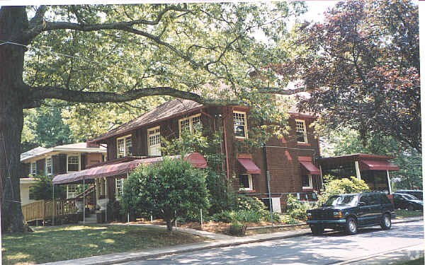 1800 E 7th St, Charlotte, NC à vendre - Photo de l’immeuble – Image 3 sur 5