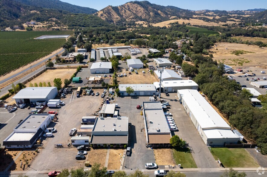 2020 Industry Rd, Ukiah, CA à vendre - Aérien – Image 2 sur 11