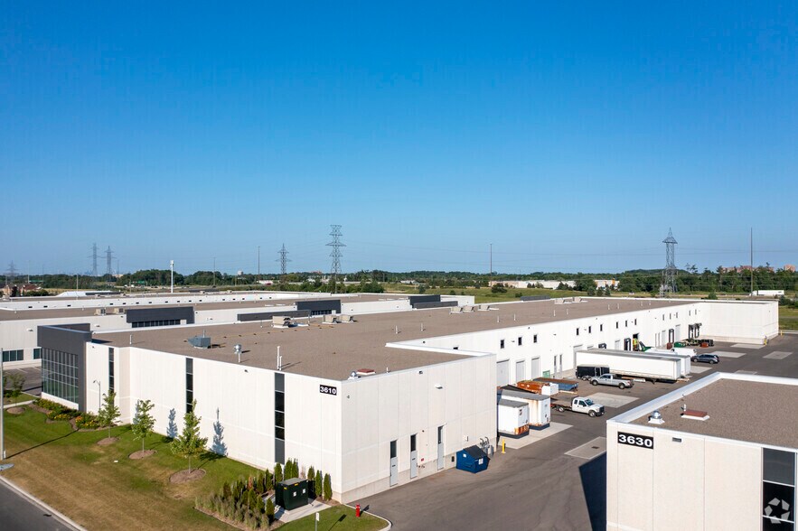 3610 Odyssey Dr, Mississauga, ON à louer - Photo de l’immeuble – Image 2 sur 4