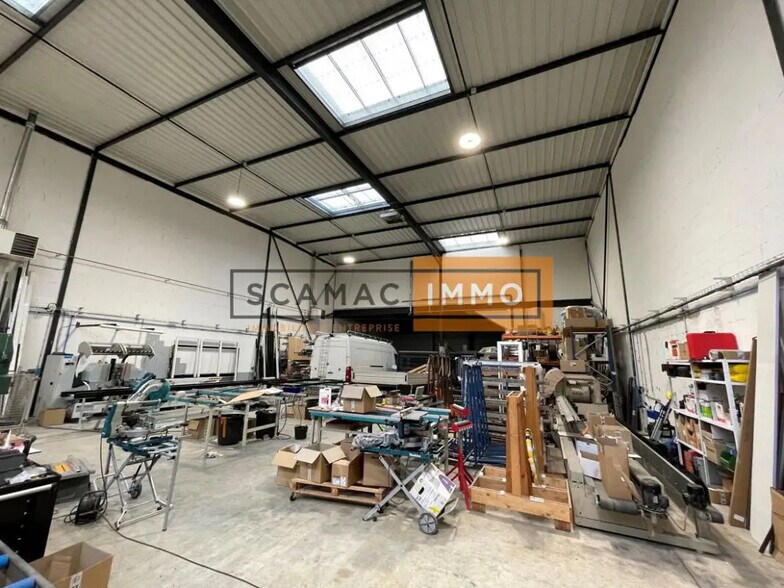 Local d'activités dans Montévrain à vendre - Photo de l’immeuble – Image 1 sur 4