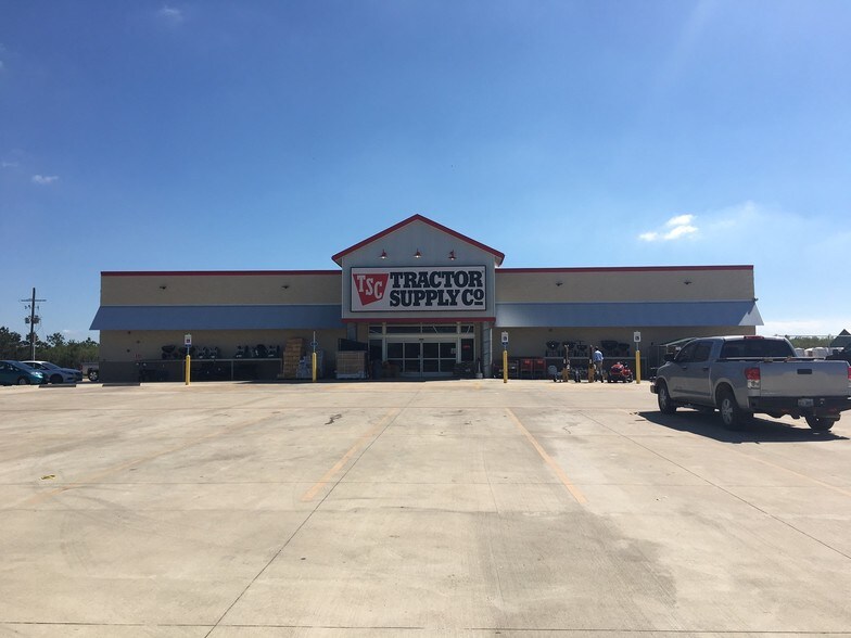 1650 Highway 365, Port Arthur, TX à vendre - Photo de l’immeuble – Image 2 sur 10