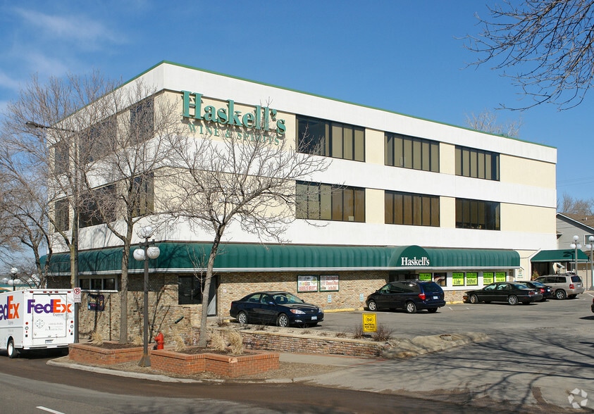 2221 Ford Pky, Saint Paul, MN à louer - Photo principale – Image 1 sur 9