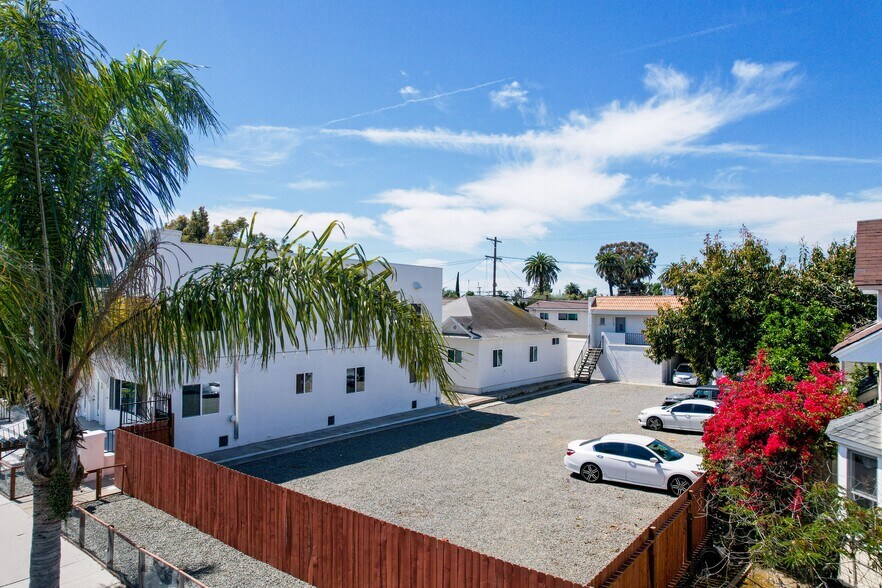 1123 Pacific Ave, Long Beach, CA à vendre - Photo de l’immeuble – Image 3 sur 9