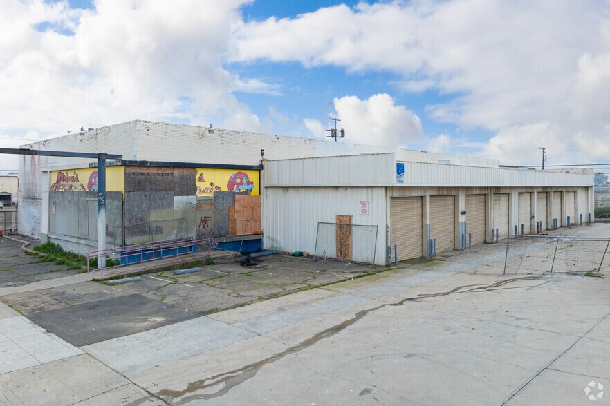 555 Broadway St, Fresno, CA à vendre - Photo de l’immeuble – Image 2 sur 4