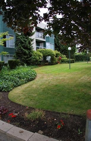 Plus de détails pour 1504 56th St, Delta, BC - Logement à vendre