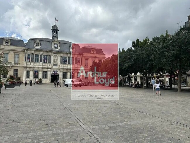 Plus de détails pour 57 Rue Urbain IV, Troyes - Local commercial à vendre