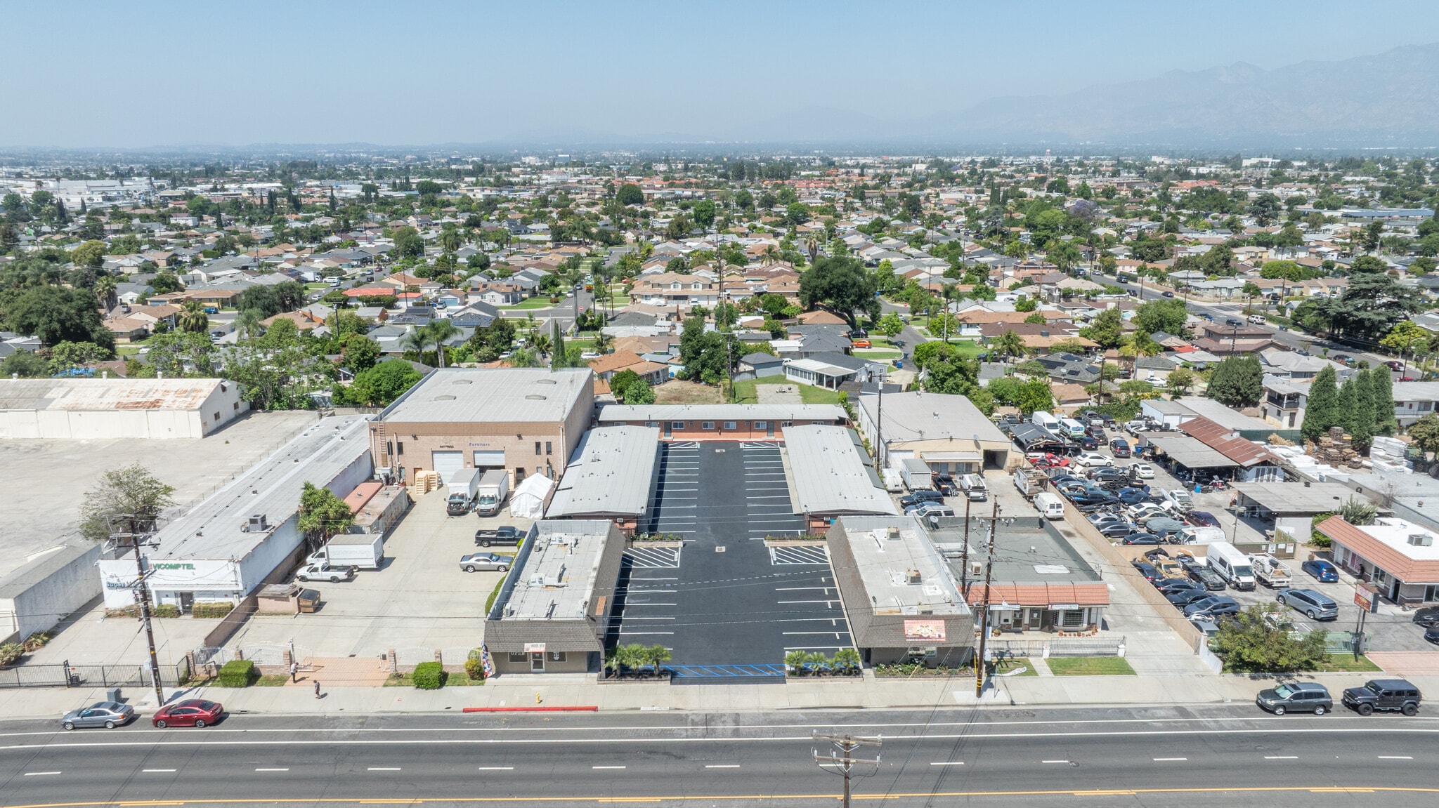 2319-2333 Durfee Ave, El Monte, CA à vendre Photo principale– Image 1 sur 17