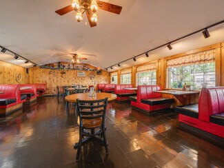 Plus de détails pour 79 Main St, Tupper Lake, NY - Local commercial à vendre