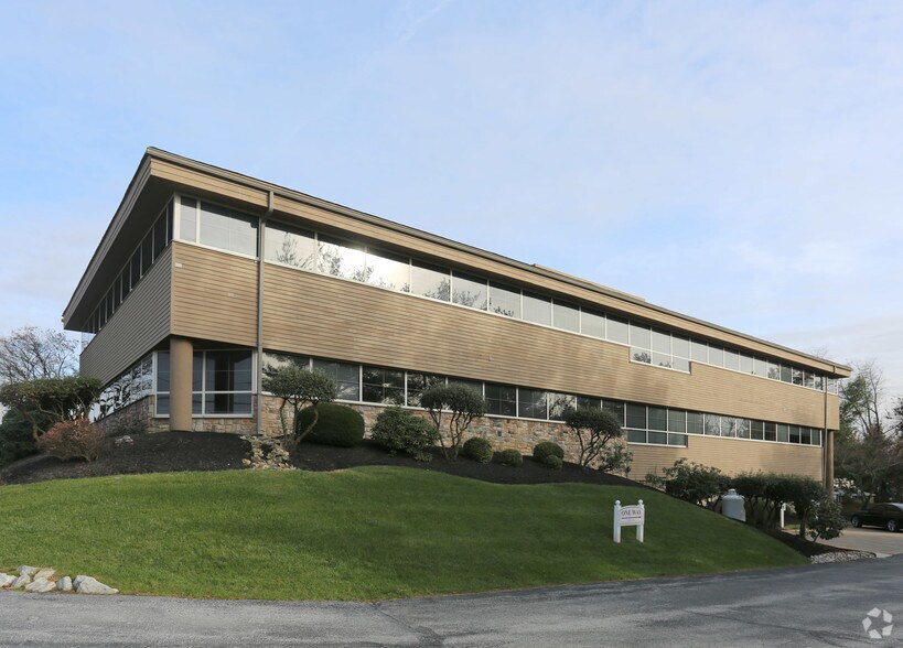 140 S Village Ave, Exton, PA à louer - Photo de l’immeuble – Image 1 sur 5