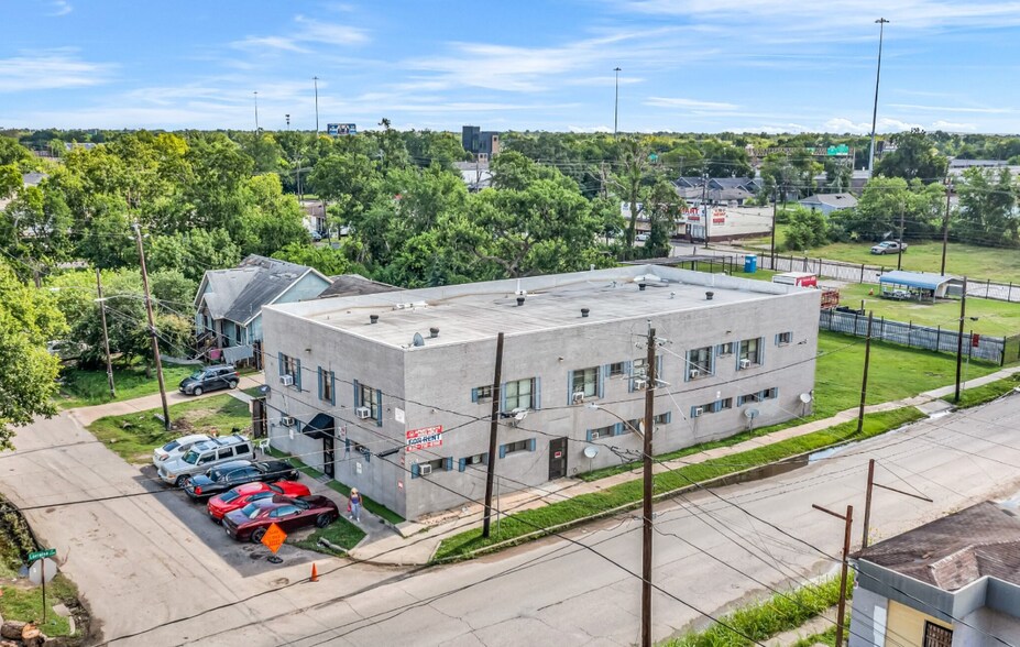 2705 Lorraine St, Houston, TX à vendre - Photo de l’immeuble – Image 3 sur 6