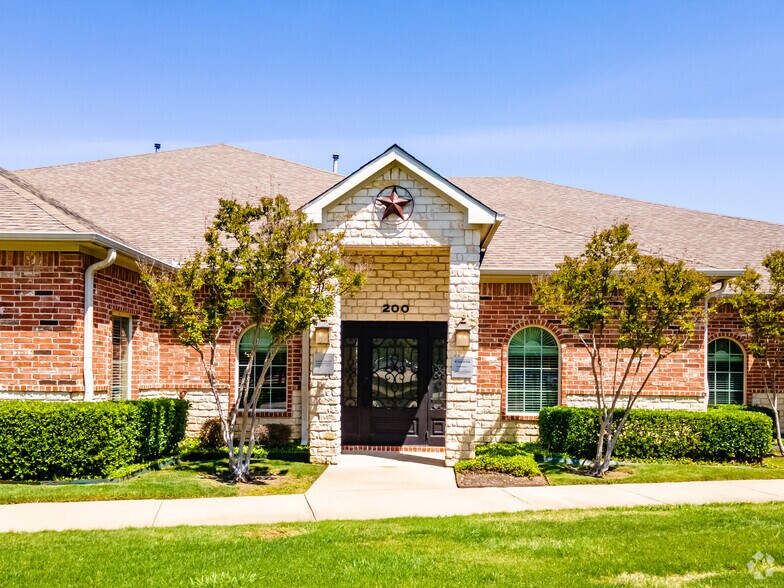 6205 Chapel Hill Blvd, Plano, TX à vendre - Photo de l’immeuble – Image 2 sur 5