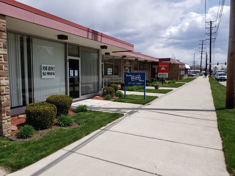 570 E Northwest Hwy, Des Plaines, IL à vendre - Photo de l’immeuble – Image 2 sur 10