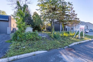 Plus de détails pour 50 Rue De La Pointe-Langlois, Laval, QC - Terrain à vendre