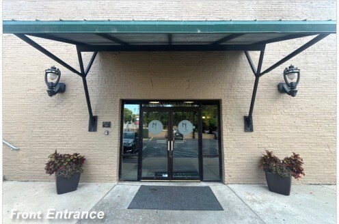 1661 N Water St, Milwaukee, WI à louer - Photo de l’immeuble – Image 2 sur 3