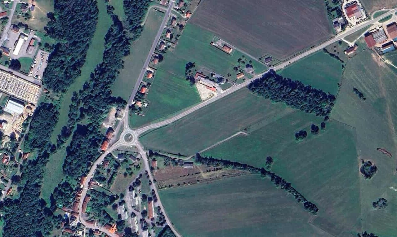 Terrain dans Bonvillet à vendre Aérien– Image 1 sur 2