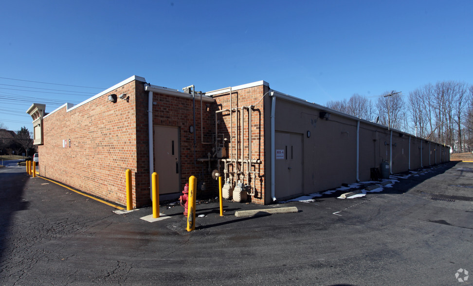 8035 Snouffer School Rd, Gaithersburg, MD à louer - Photo de l’immeuble – Image 3 sur 3