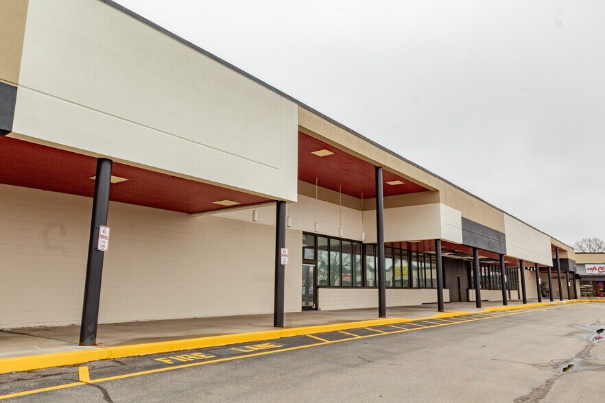 397-443 Western Ave, South Portland, ME à vendre - Photo de l’immeuble – Image 2 sur 5