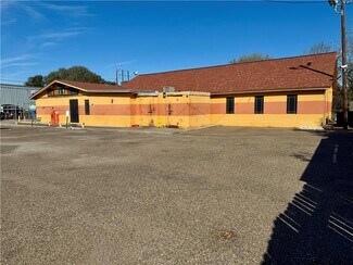 Plus de détails pour 107 Cecilia St, Alice, TX - Local commercial à vendre