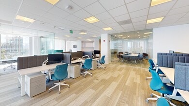 501 Brickell Key Dr, Miami, FL à louer Photo de l’immeuble– Image 1 sur 6