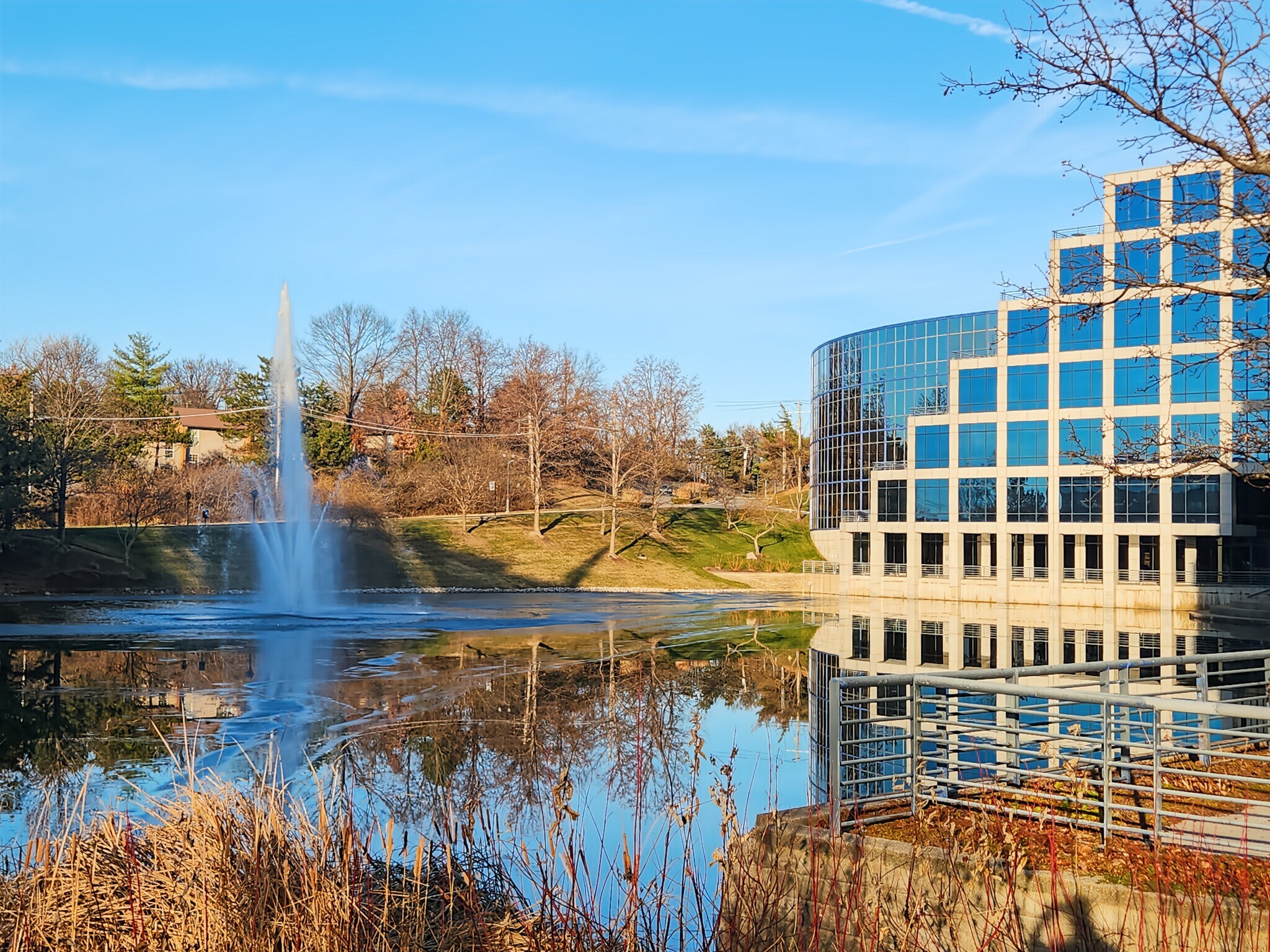 2 Cityplace Dr, Creve Coeur, MO à louer Photo principale– Image 1 sur 30