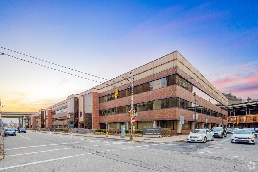 1200-1350 Penn Ave, Pittsburgh, PA à louer - Photo de l’immeuble – Image 3 sur 10