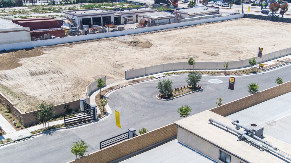 2540 Rosemead Blvd, South El Monte, CA à vendre - Photo de l’immeuble – Image 2 sur 8