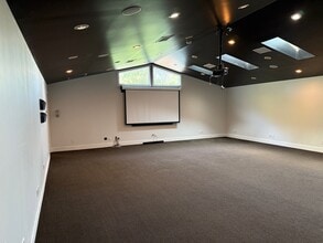 1865 Old Hudson Rd, Saint Paul, MN à louer Photo intérieure– Image 1 sur 5