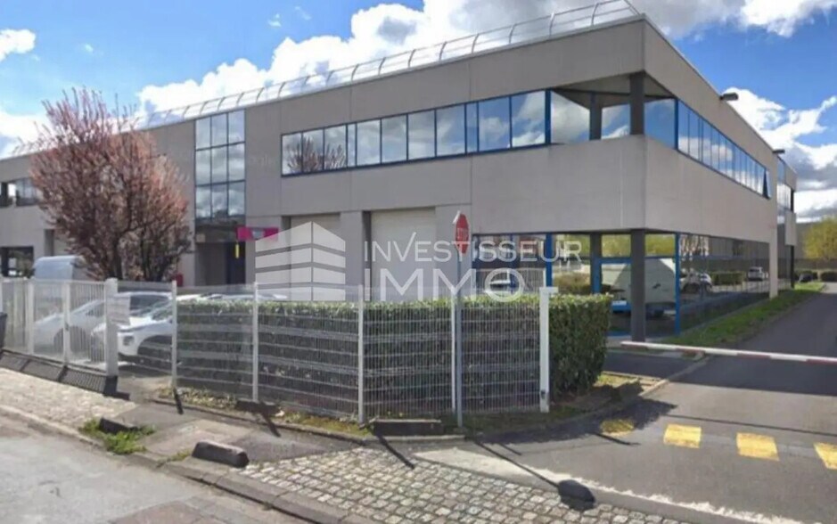 Local d’activités dans Gennevilliers à louer - Photo de l’immeuble – Image 1 sur 4