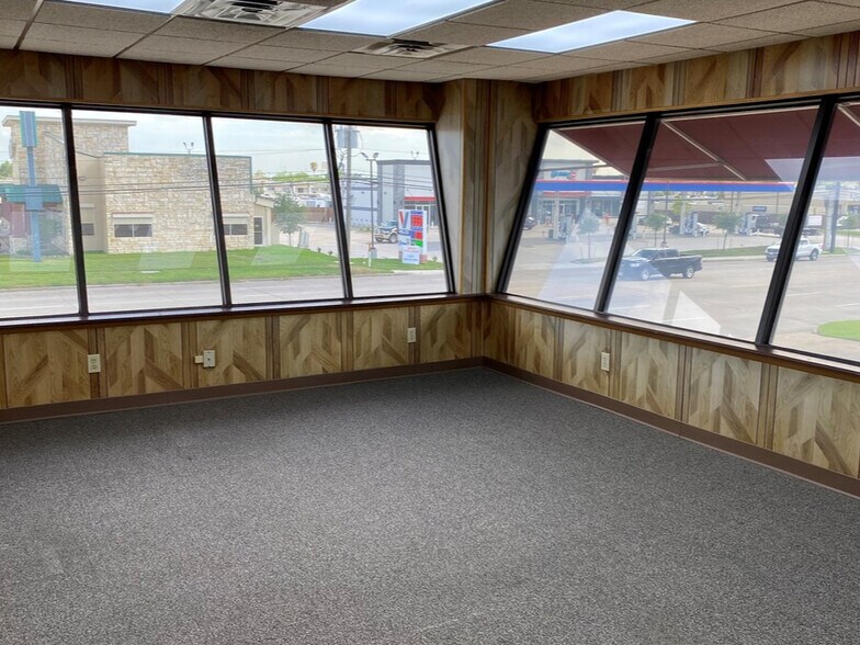 7014 Spencer Hwy, Pasadena, TX à louer - Photo de l’immeuble – Image 3 sur 8