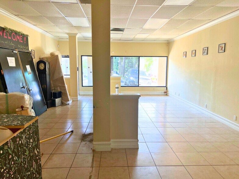 17139-17159 Grand Ave, Lake Elsinore, CA à louer - Photo de l’immeuble – Image 2 sur 4