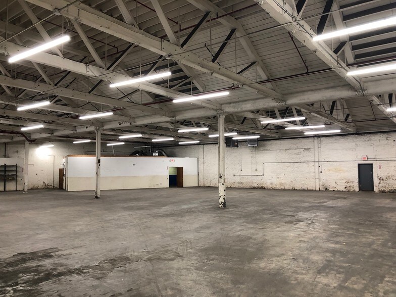 6-32 E 5th St, Paterson, NJ à louer - Photo de l’immeuble – Image 2 sur 4