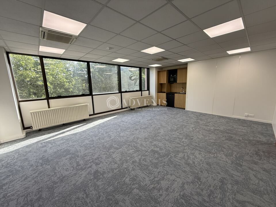 Bureau dans Torcy à louer Photo intérieure– Image 1 sur 8