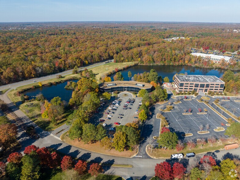 2820 Waterford Lake Dr, Midlothian, VA à louer - Aérien – Image 2 sur 69