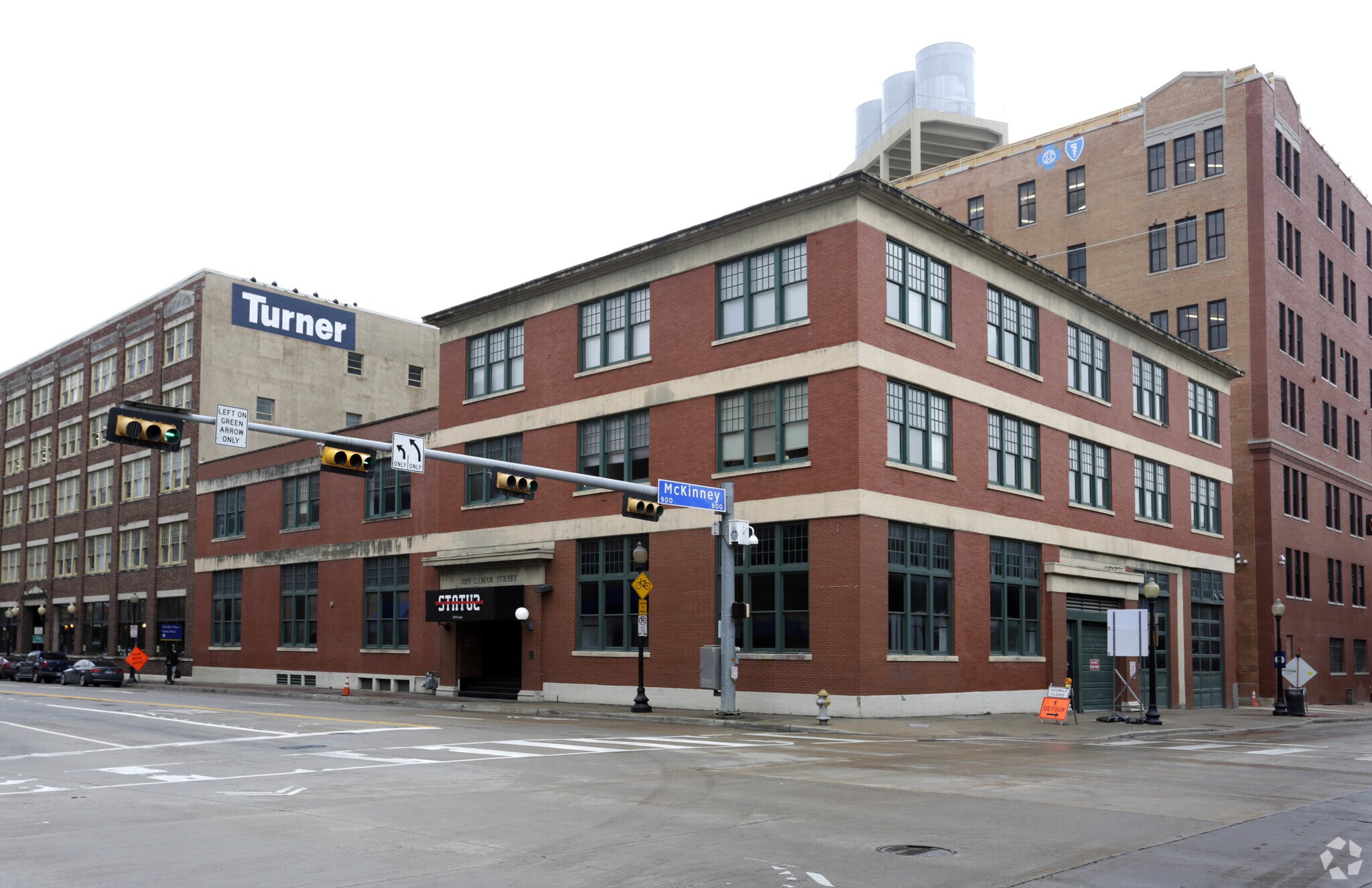 2019 N Lamar St, Dallas, TX à louer Photo de l’immeuble– Image 1 sur 8