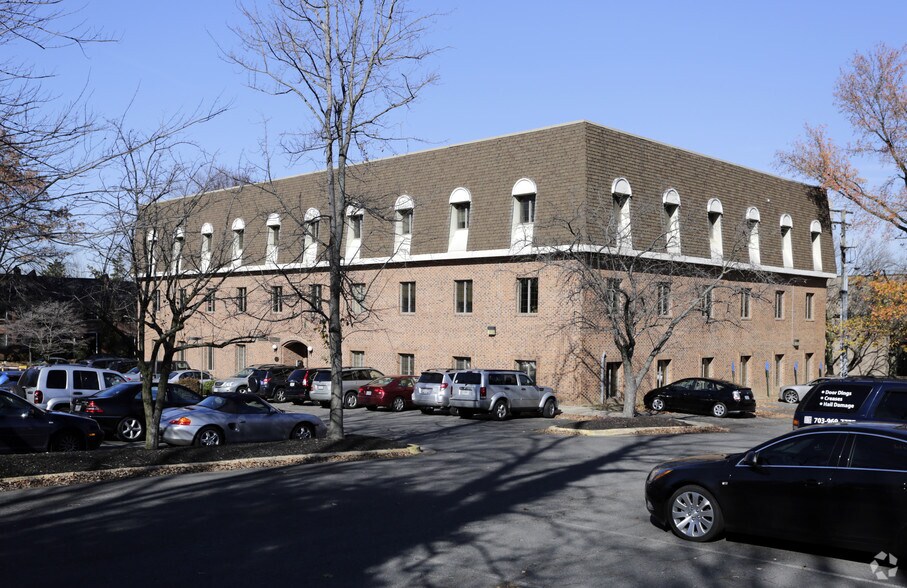 10521 Judicial Dr, Fairfax, VA à vendre - Photo de l’immeuble – Image 1 sur 19