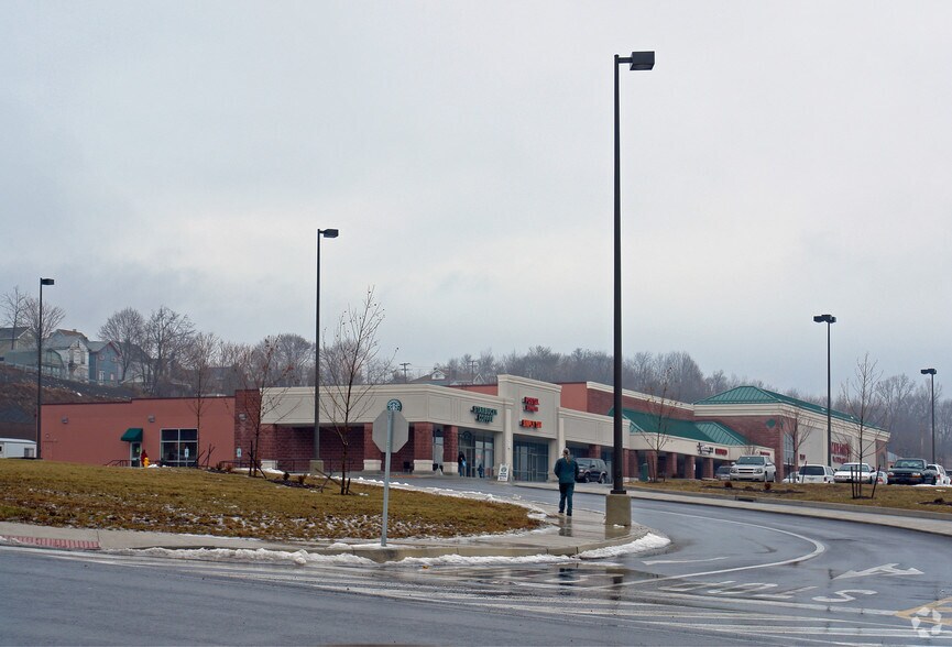 116-228 E Chestnut Ave, Altoona, PA à louer - Photo principale – Image 1 sur 8