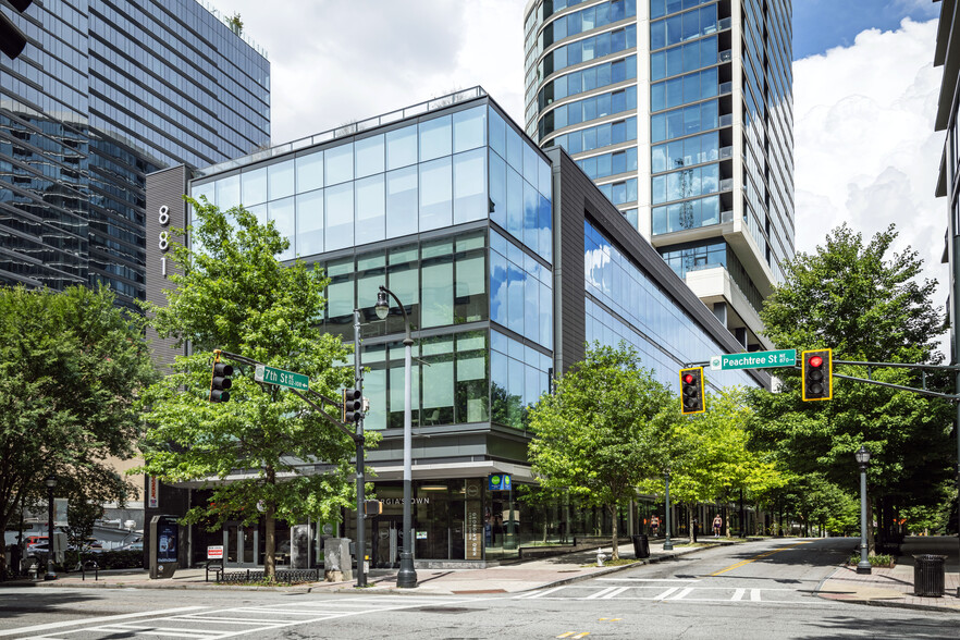 881 Peachtree St NE, Atlanta, GA à louer - Photo de l’immeuble – Image 3 sur 16