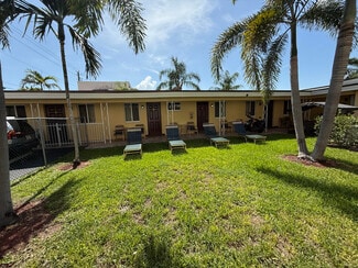 Plus de détails pour 1743 Rodman St, Hollywood, FL - Logement à vendre