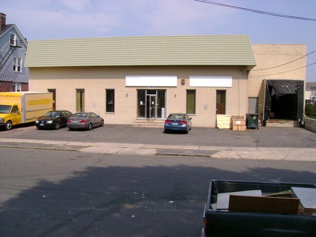 134 Myer St, Hackensack, NJ à vendre - Photo de l’immeuble – Image 2 sur 14